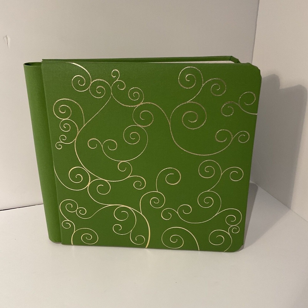 Creative Memories 7X7 Green with Gold Swirl Album cover